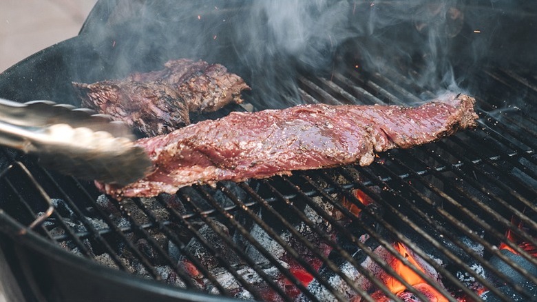 Filete de falda, asado a la parrilla