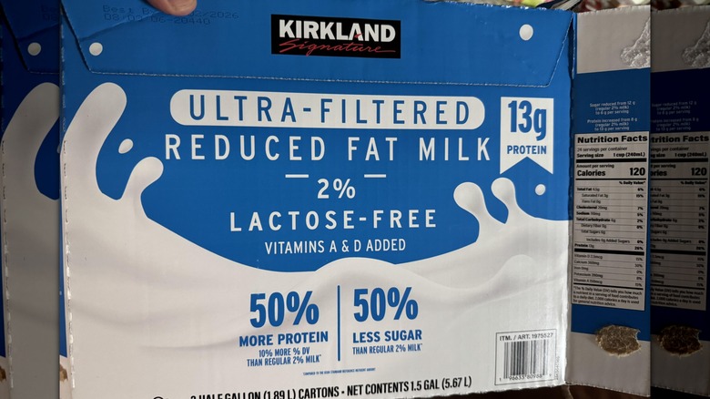 Una caja de leche reducida en grasa ultrafiltrada Kirkland Signature
