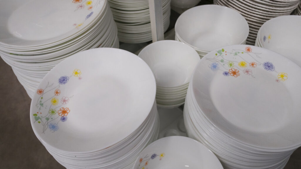 Piénselo dos veces antes de usar vajilla Corelle antigua: podría enfermarlo