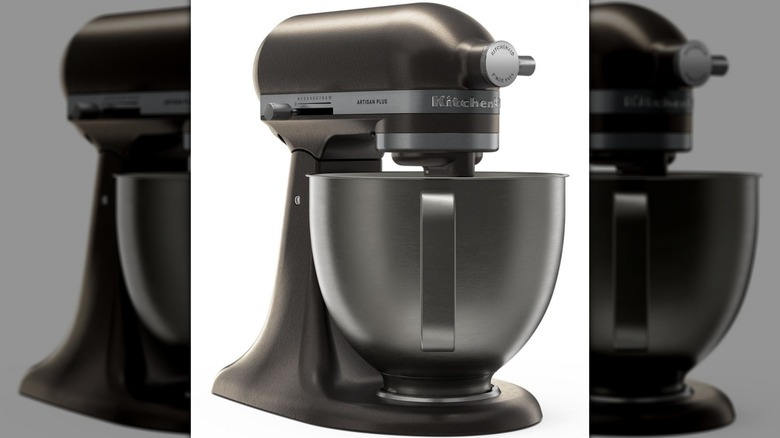 Batidora de pie KitchenAid en color bronce mineral de hierro