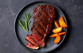 3 carnes que tienen más proteínas que el bistec
