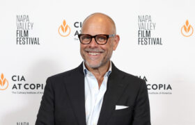 La última comida de Alton Brown en la Tierra incluiría esta clásica galleta Girl Scout