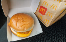 Ordene Filet-O-Fish de McDonald’s al estilo francés y agradézcanos más tarde