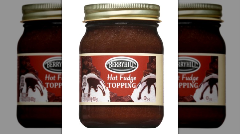 Tarro de cobertura de helado Aldi Berryhill Hot Fudge