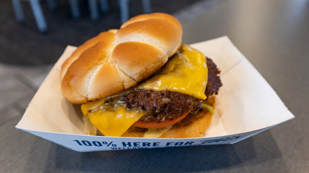 Las hamburguesas de mantequilla de Culver son una deliciosa mezcla de estos 3 cortes de carne