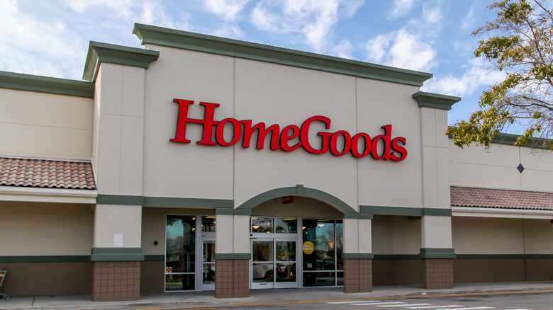 Exterior de una tienda HomeGoods
