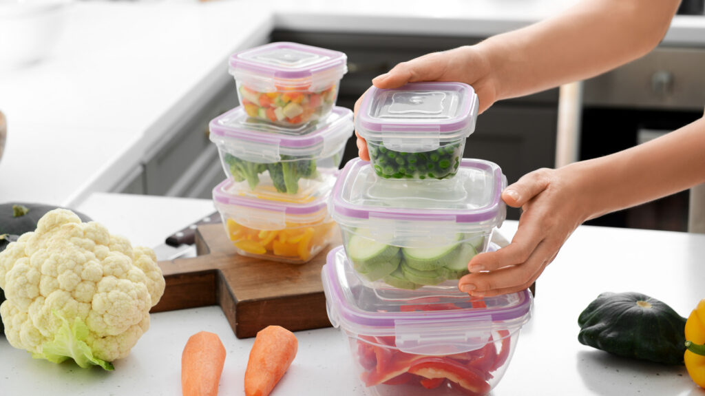 La marca de contenedores de almacenamiento de alimentos que debería comprar, según las reseñas de Amazon