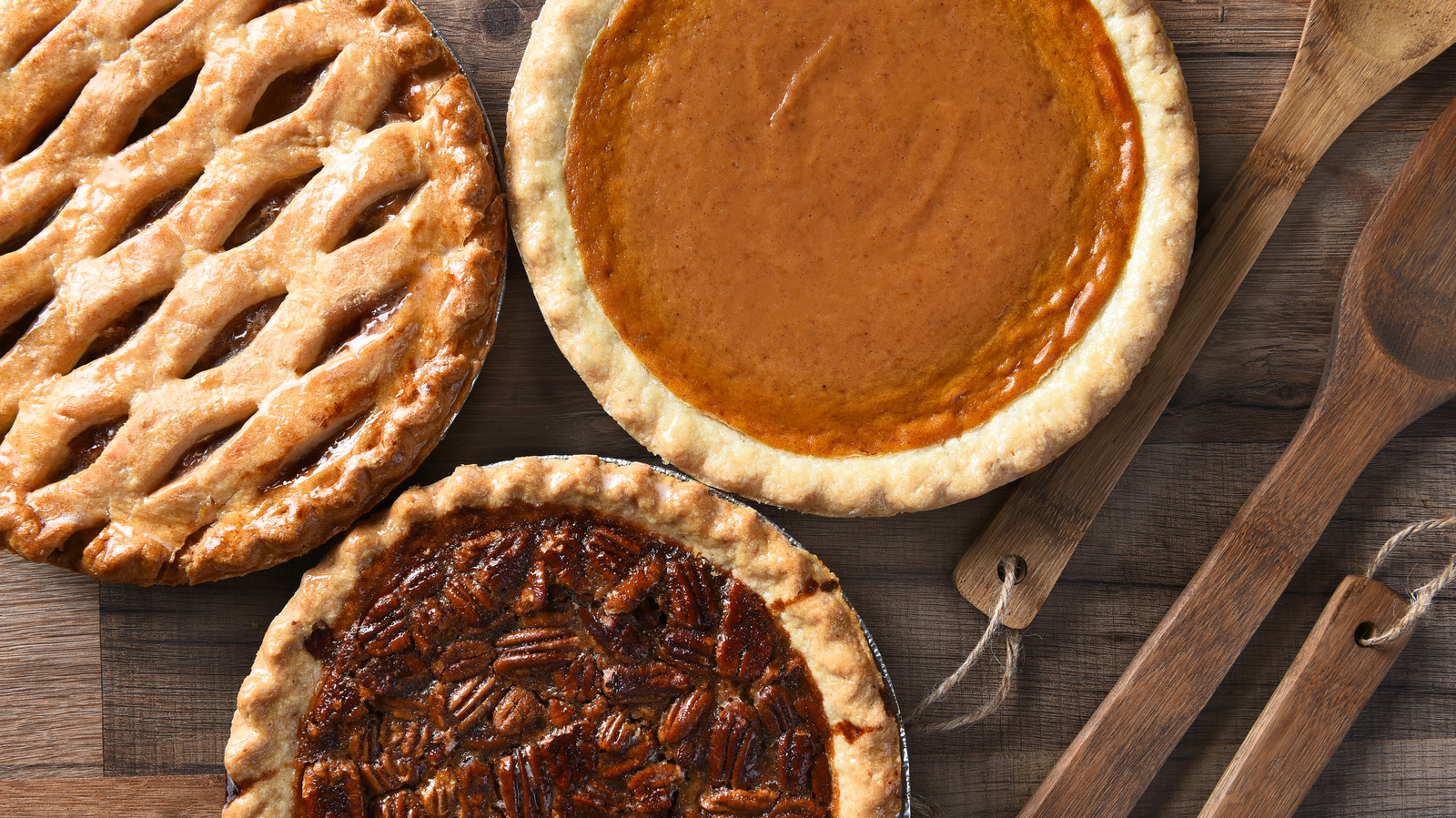 Cuando hornee pasteles de otoño, opte por este plato de Pyrex
