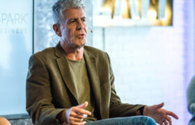 El almacenamiento de la cocina que Anthony Bourdain mantiene a mano