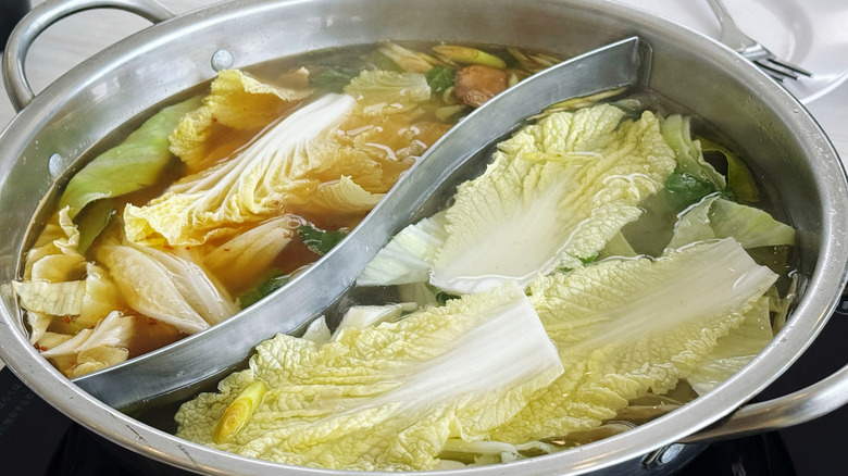 Repollo cocinado en agua.