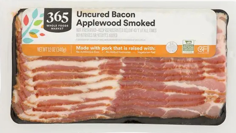 paquete de tocino sin curar de alimentos integrales