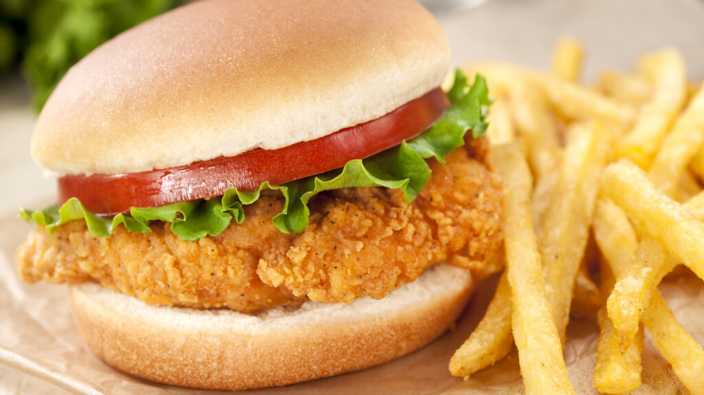 Sáltate el pollo frito y haz este sándwich retro en su lugar
