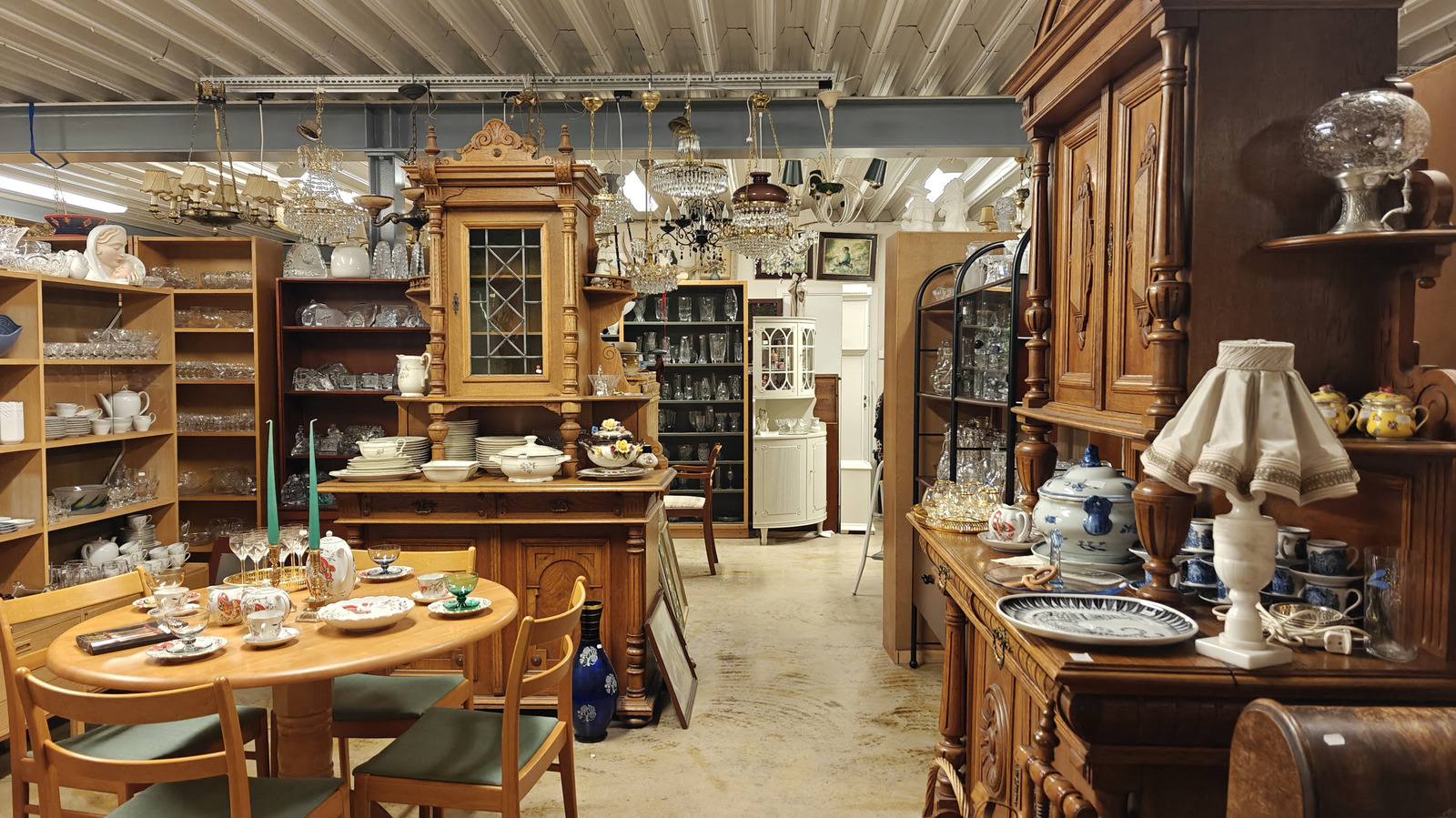 Sin duda, el mejor momento para ir a la tienda de segunda mano a buscar artículos de cocina