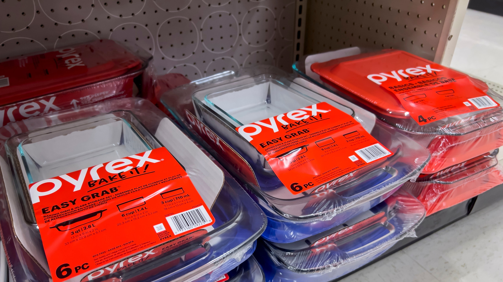 Deje de usar platos Pyrex en este electrodoméstico de cocina diario