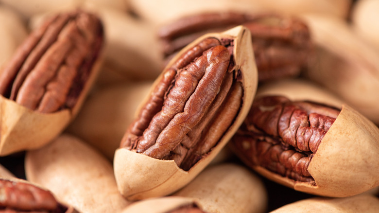 Nueces medio sin cáscara