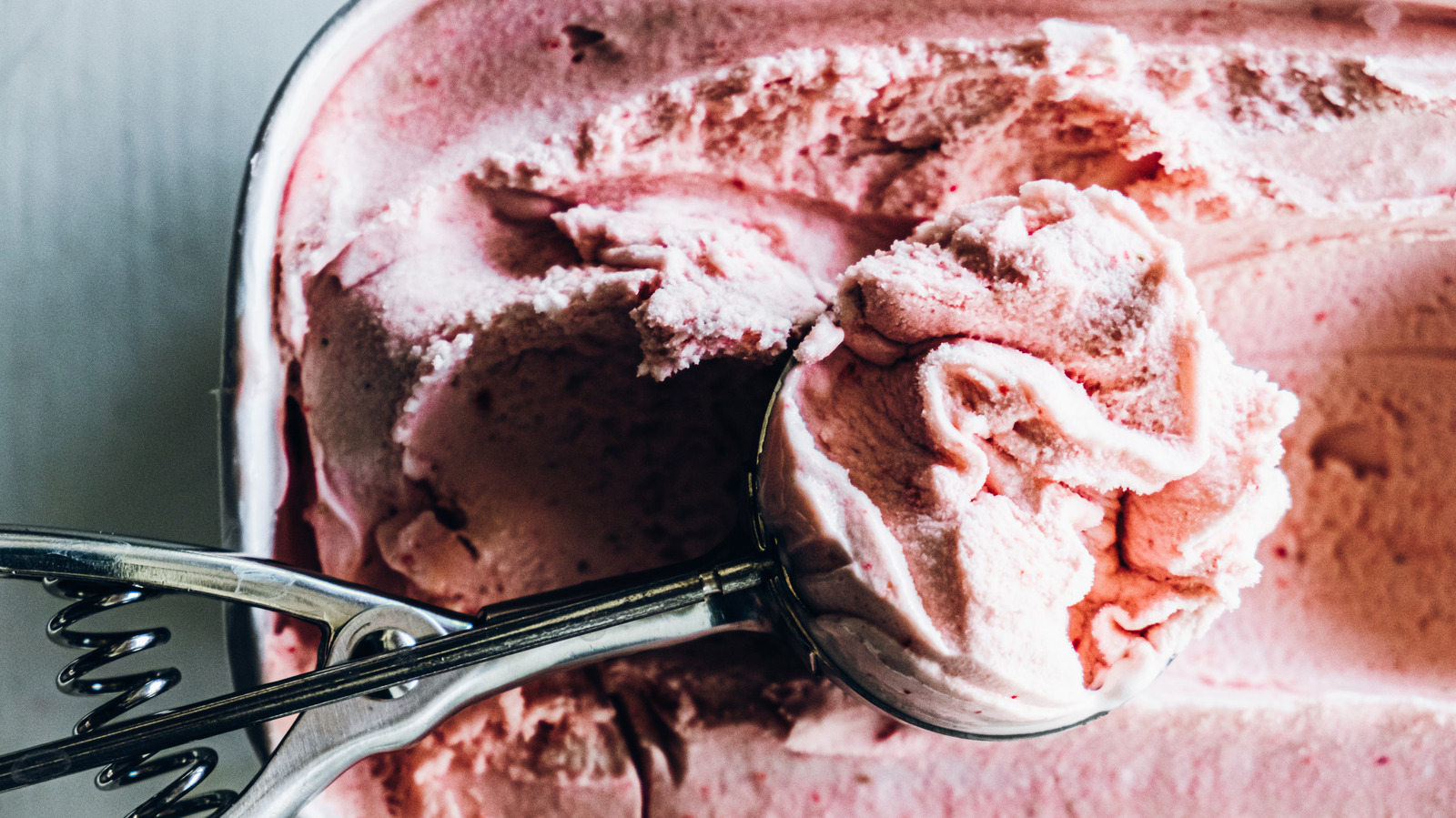 6 helados comprados en tiendas elaborados con leche y nata 100 % auténticas