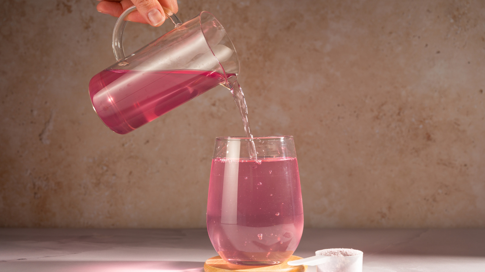 Ni Prime, ni agua con vitaminas: la mejor bebida hidratante en los estantes de las tiendas en 2026