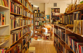 8 libros de cocina de la vieja escuela para buscar en tiendas de segunda mano