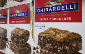 Dale a los brownies en caja una mejora dulce agregando este alimento básico para el desayuno