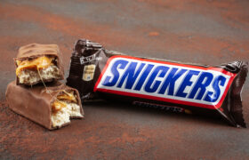 Cómo se veía el envoltorio de la barra de chocolate Snickers en los años 30