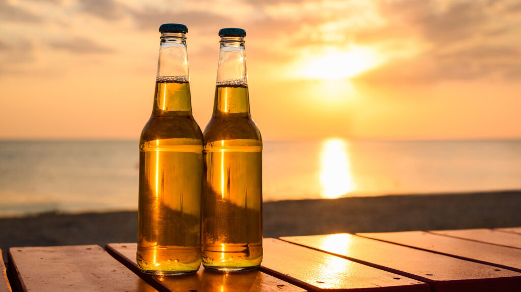 Haga que la cerveza barata sepa 10 veces mejor con estas 11 adiciones
