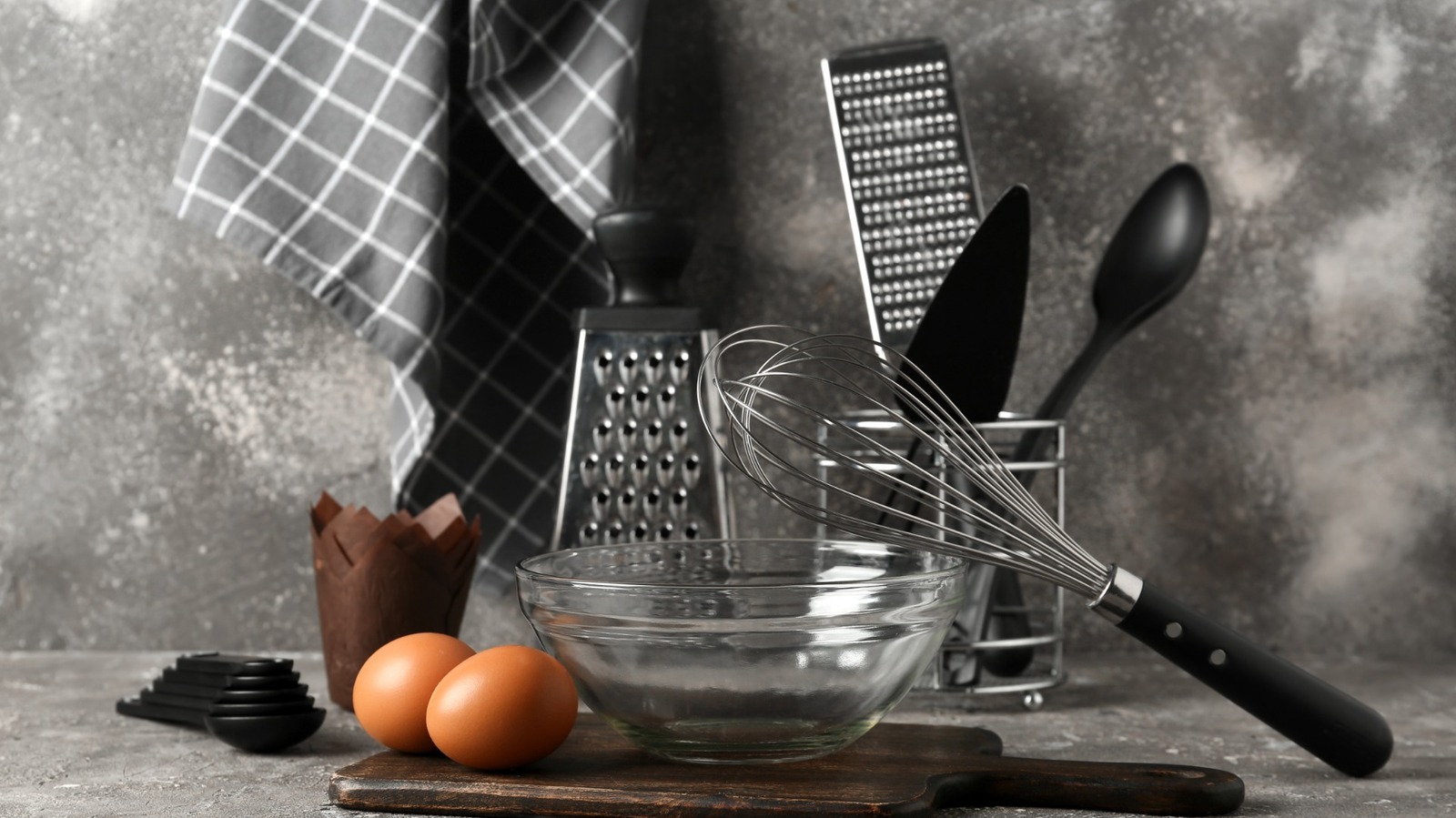 10 herramientas para hornear que debes buscar en las tiendas de segunda mano
