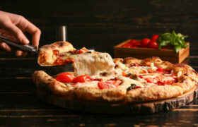 Puedes cocinar pizza en tu Blackstone, pero hay un problema