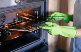 Mantenga su horno impecablemente limpio con esta herramienta de cuidado personal