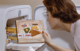 La primera cena televisiva de Estados Unidos fue una combinación clásica de alimentos