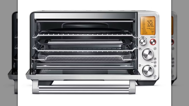 Una freidora de aire Breville Smart Oven Pro sobre un fondo blanco.