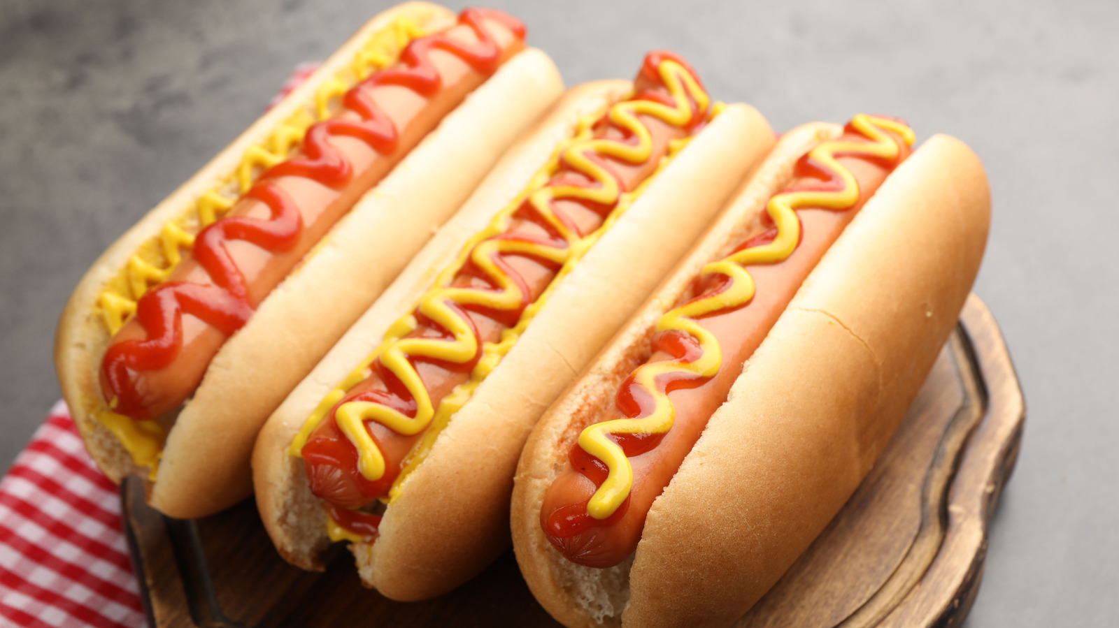 La diferencia entre los famosos hot dogs de Nathan y los de Oscar Mayer