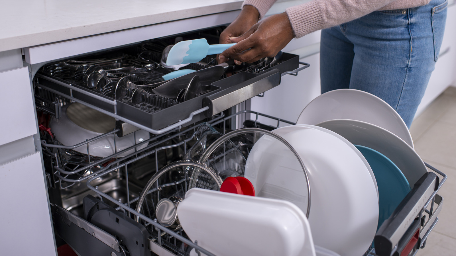 ¿Cuál es la vida útil promedio de un lavavajillas Whirlpool?