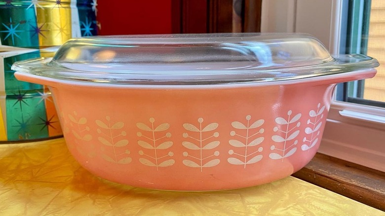 estantes de utensilios de cocina de segunda mano