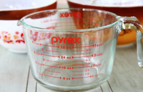 El primer juego de tazones para mezclar Pyrex presentaba estos colores brillantes