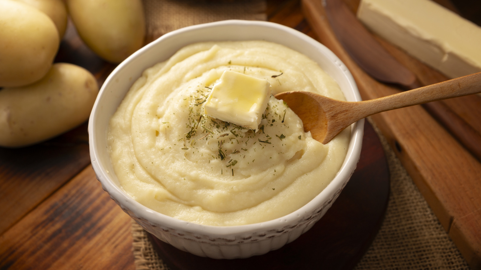 Vierta esta sopa enlatada sobre puré de papas para darle un mayor sabor